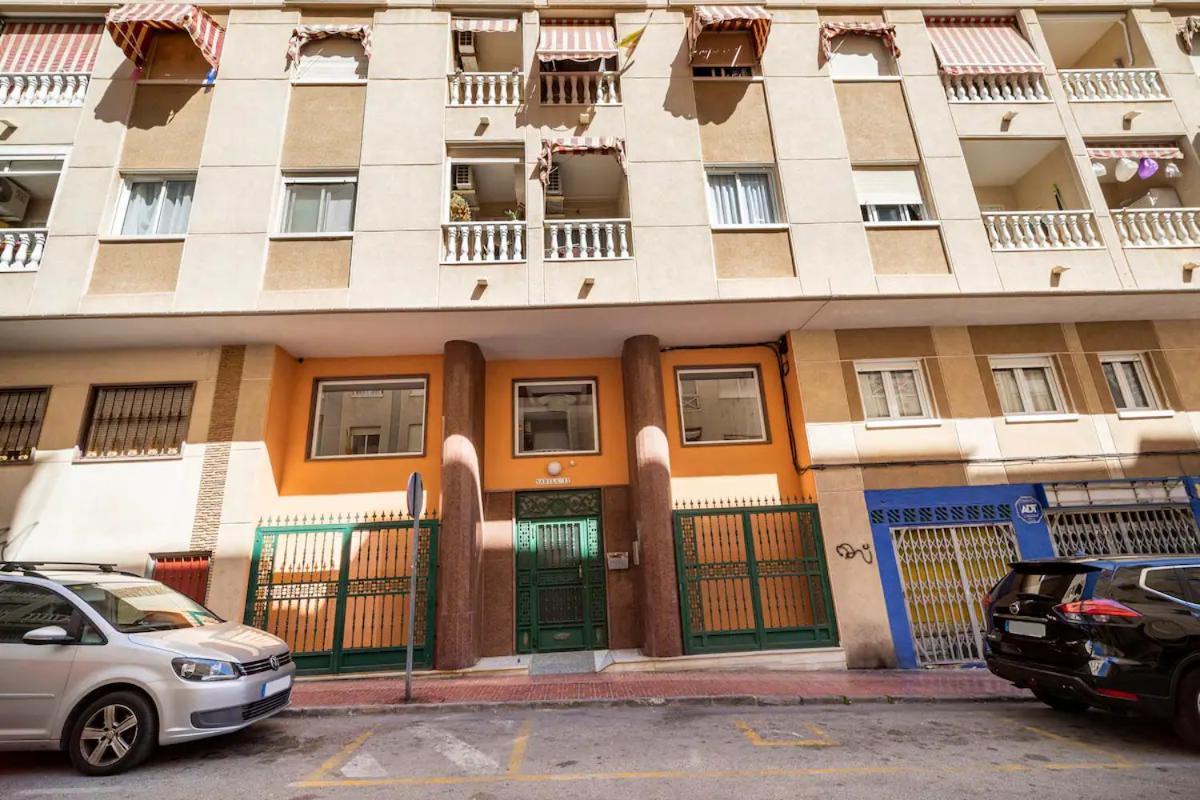 Apartamento Compartido - Solo El Dormitorio Es Privado Torrevieja Extérieur photo