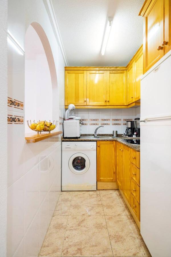 Apartamento Compartido - Solo El Dormitorio Es Privado Torrevieja Extérieur photo